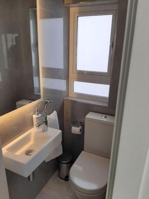 New Seafront Apartment - Spectacular Views 圣保罗湾城 外观 照片